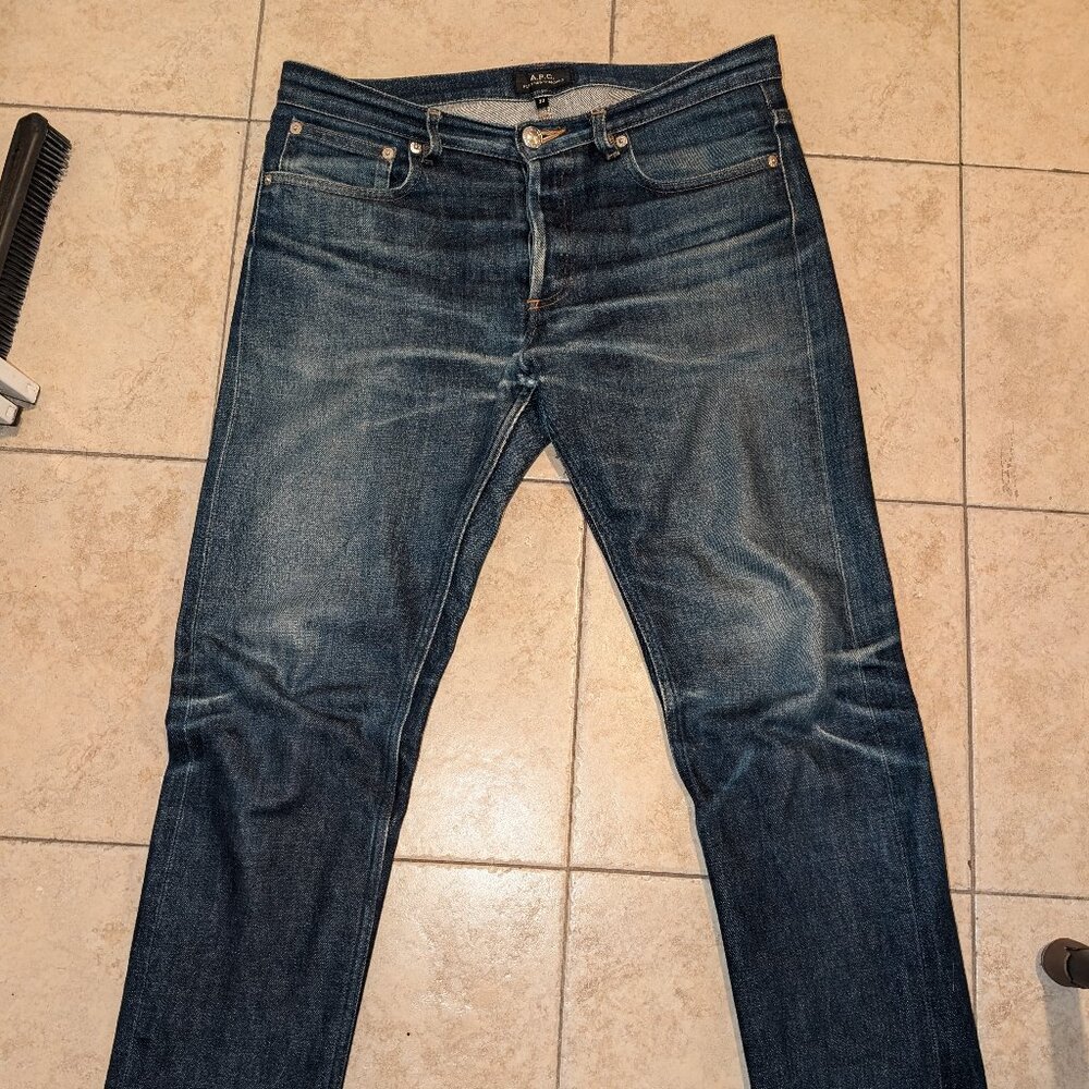 APC Petit New Standard 30x30 (fits like 32x30)